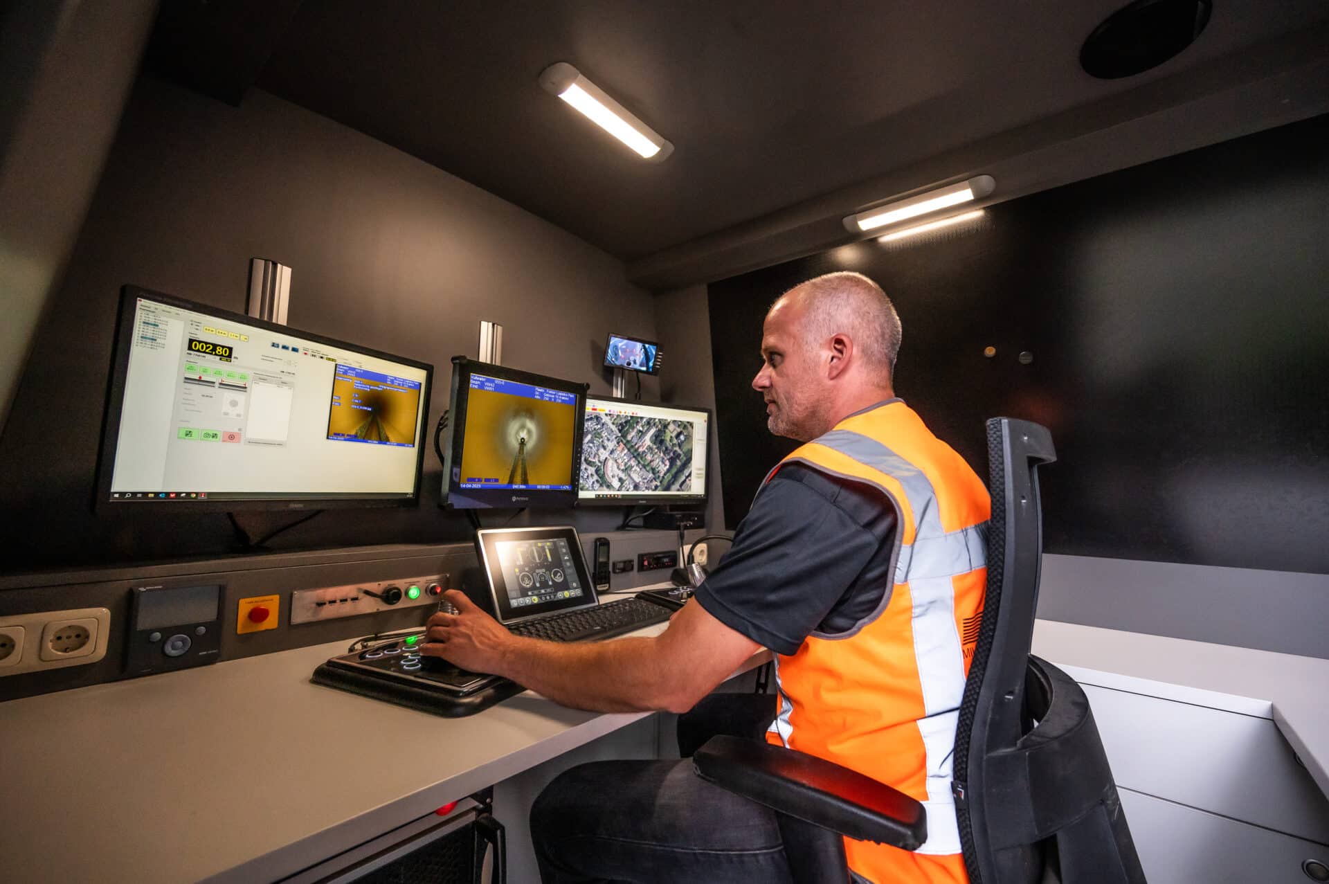 Stefan in inspectiebus