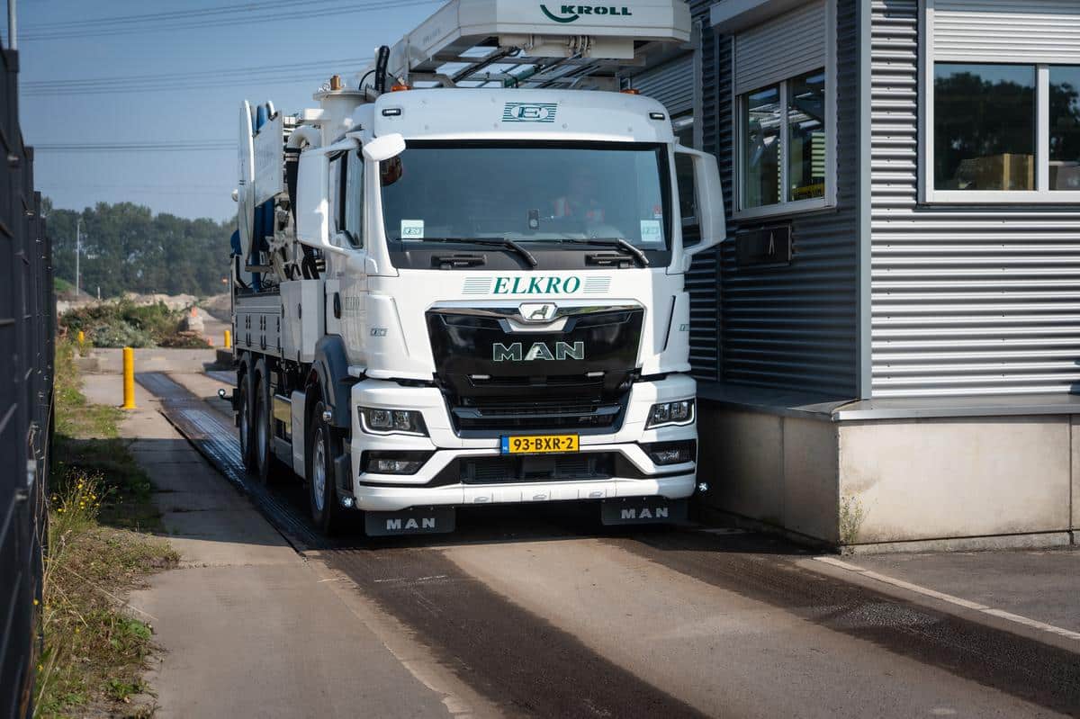 afvalzorg bus voorkant